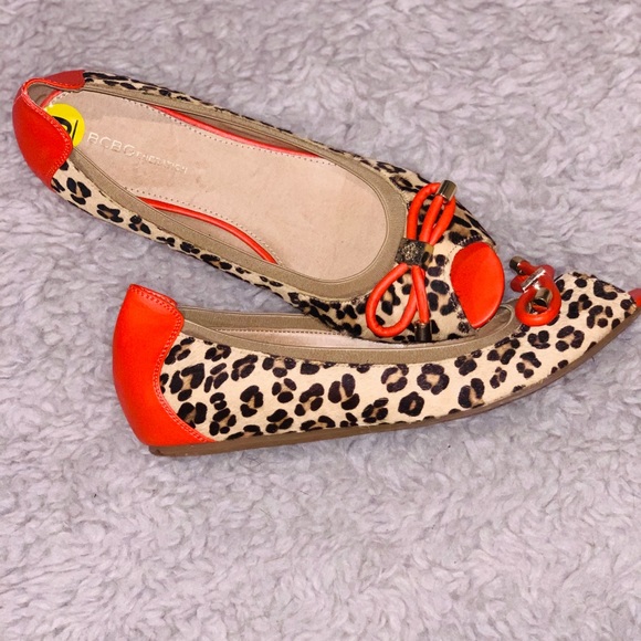 BCBG Peep Toe Flats - Picture 2 of 5